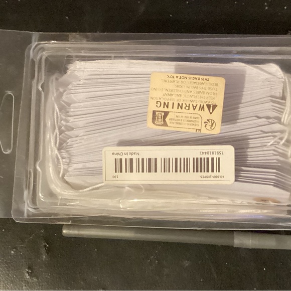 White Labels - Picture 4 of 4